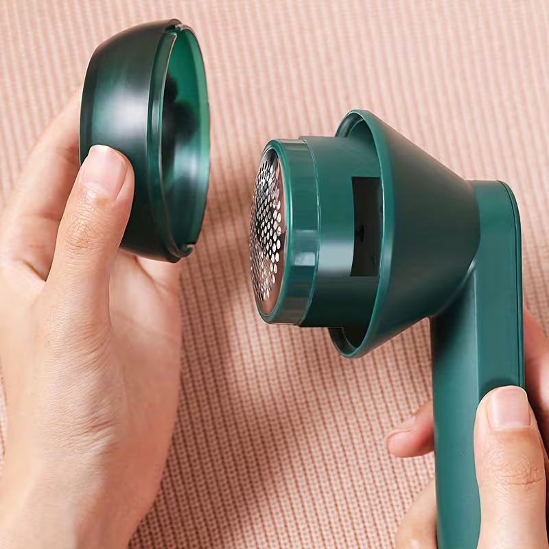 Rechargeable Lint Remover – Portable Fabric Shaver for Clothes